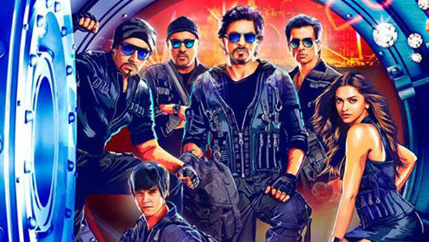 Shah Rukh Khan, Abhishek Bachchan, Bomain Irani, Sonu Sood & Vivaan Shah Take Selfie For ‘Slam! The Tour 2014’
