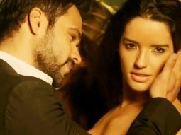 Ungli Pe Nachale (Ungli)