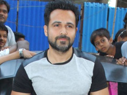 Emraan Hashmi Promotes ‘Ungli’ With Rickshawalas