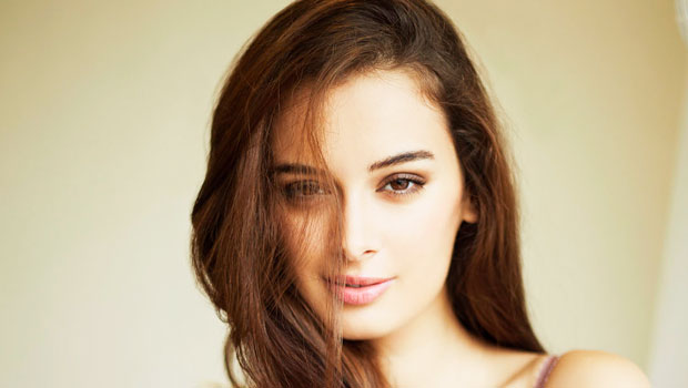 “Yeh Jawaani Hai Deewani Marked Me As A Sexy Girl”: Evelyn Sharma