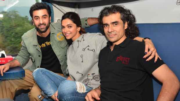 Ranbir Kapoor, Deepika Padukone Promote ‘Tamasha’ In Vadodara