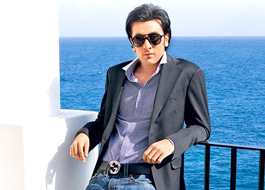 Aankhen remake with Ranbir?