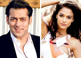 Angela Johnson back in Sher Khan