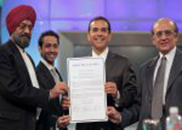 Historic cooperation pact between Hollywood and Bollywood
