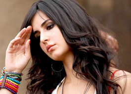 Katrina shoots tapori item number for Mere Brother Ki Dulhan