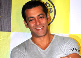 Salman does cameo appearance in Tell Me O Kkhuda