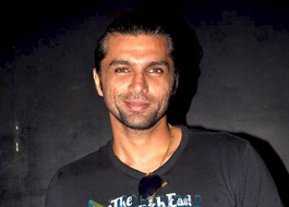 Live Chat: Chetan Hansraj on September 7 at 1630 hrs IST