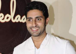 Abhishek asks fans to suggest names for his daughter Abhishek asks fans to suggest names for his daughter
