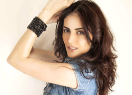 Vikram Bhatt’s latest import Mandana Karimi Vikram Bhatt’s latest import Mandana Karimi