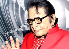 Manoj Kumar withdraws his case against SRK