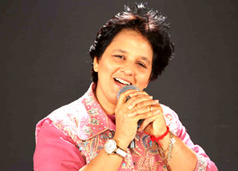Yash Raj Films sends notice to Falguni Pathak, Radio Club and others for violation of copyright
