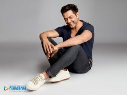 Celeb Wallpapers Of Bobby Deol