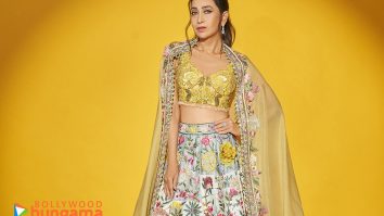 Celebrity wallpaper of Karisma Kapoor