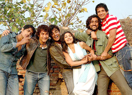 Rang De Basanti completes 10 years, Rakesyh Mehra plans grand reunion, book & documentary