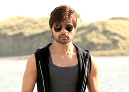 Himesh Reshammiya gives break to two singers in Teraa Surroor: A Lethal Love Story