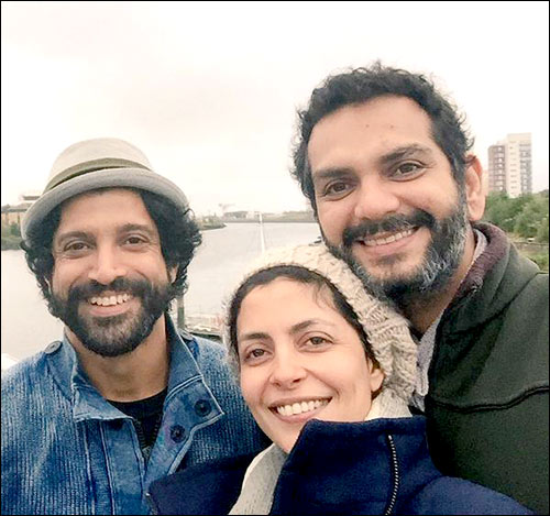 Check out: Farhan Akhtar on Baar Baar Dekho set