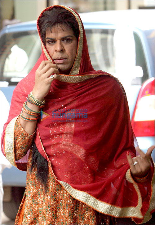 Check out: Murli Sharma plays an effeminate man in Prakash Jha’s Jai Gangaajal Check out: Murli Sharma plays an effeminate man in Prakash Jha’s Jai Gangaajal