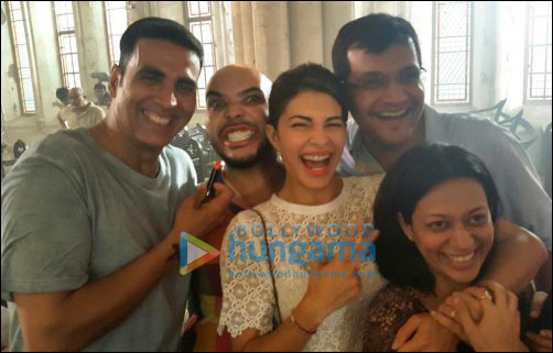 Check out: Akshay Kumar, Jacqueline Fernandez on Brothers set