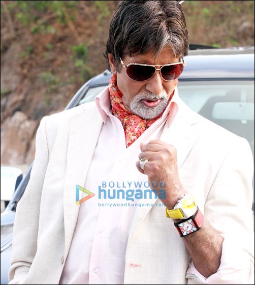 Check Out: Big B’s style statement in Bbuddah Hoga Terra Baap