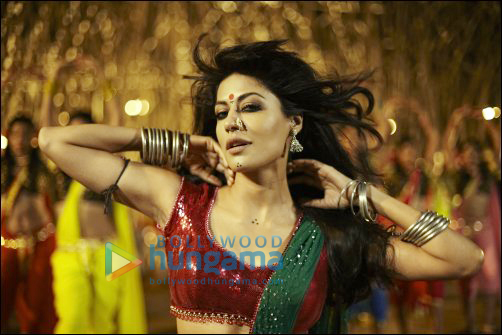 Item song ‘Kaafirana’ in Joker is Chitrangda’s birthday gift from Shirish
