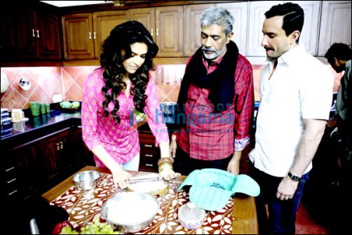 Deepika gets embarrassed on sets of Aarakshan
