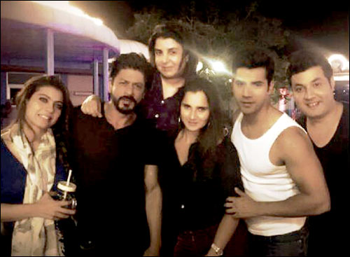 Check out: Sania Mirza enjoys a feast with the Dilwale team