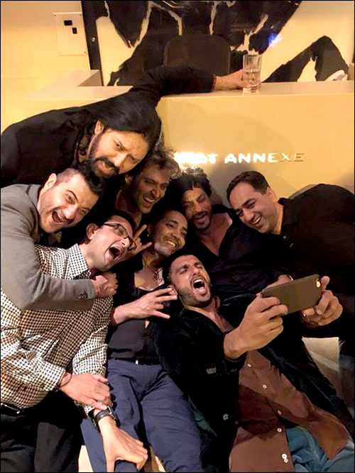 Check out: Shah Rukh Khan, Ranveer Singh & others party hard at Hrithik Roshan’s birthday bash