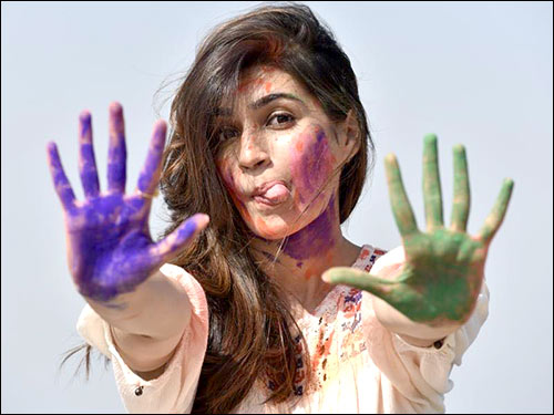 Kriti Sanon reminisces about her childhood Holi celebrations