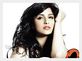 “I’ve asked Priyanka to watch my film” – Parineeti