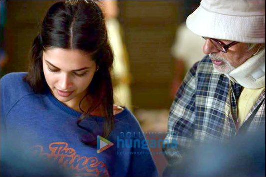 Check out: Amitabh Bachchan and Deepika Padukone on sets of Piku