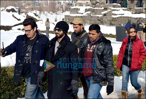 Check out: Shahid Kapoor goes bald for Haider