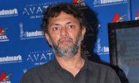 Oliver Stone persuades Rakeysh Mehra to release new version of Delhi 6 Oliver Stone persuades Rakeysh Mehra to release new version of Delhi 6