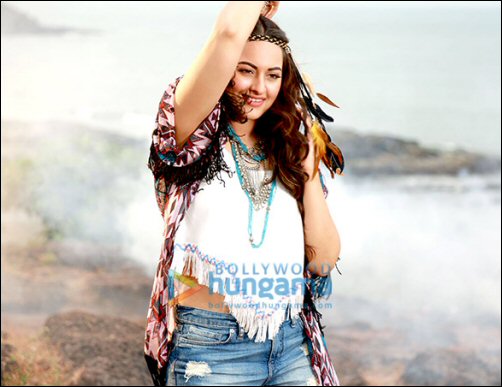 Check out: Sonakshi Sinha’s funky avatar in ‘Aaj Mood Ishqholic Hai’