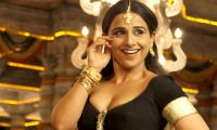 Vidya’s ‘jhatkas’ catch attention…again!