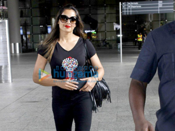 Bipasha Basu snapped at the airport returning from Bangalore