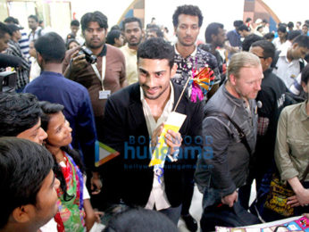 Prateik Babbar felicitates students at PUKAR's Youth Fellowship graduation event