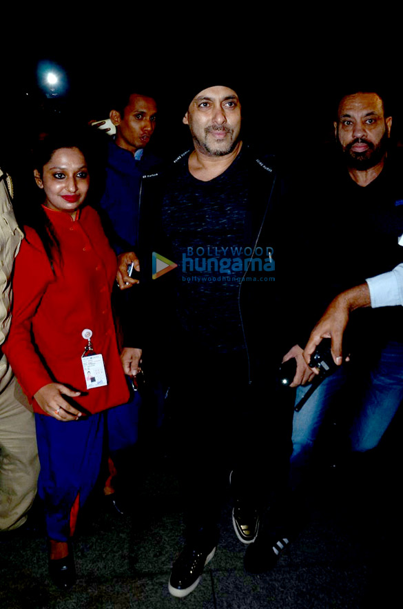 Salman Khan, Ameesha Patel, Karan Johar & others depart for IIFA 2016 Salman Khan, Ameesha Patel, Karan Johar & others depart for IIFA 2016