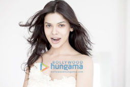Celebrity Photos Of The Sara Loren