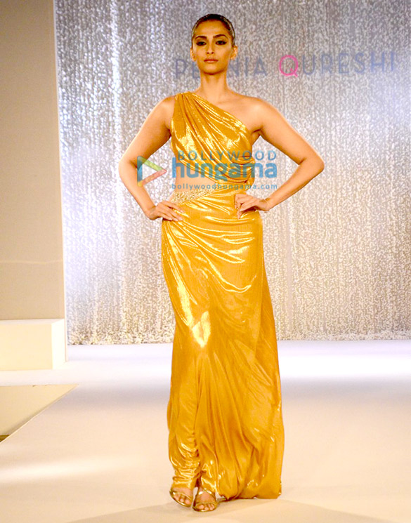 Sonam Kapoor walks the ramp for Pernia Qureshi’s fashion show on her birthday Sonam Kapoor walks the ramp for Pernia Qureshi’s fashion show on her birthday