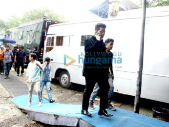 Varun Dhawan, John Abraham, Jacqueline Fernandez & Anil Kapoor grace the finale of India's Got Talent