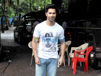 Varun Dhawan snapped at 'Dishoom' promotions