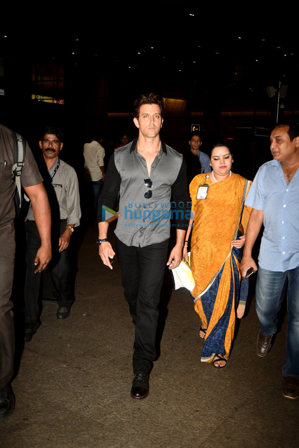 Hrithik Roshan snapped at the airport returning from Hyderabad