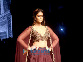 Ileana DCruz walks for Riddhi Mehra at Lakme Fashion Week 2016