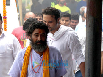 Celebs attend Krushna Abhishek's father funeral