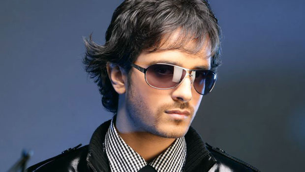 Raghav Sachar Exclusively Sings Rustom Vahi