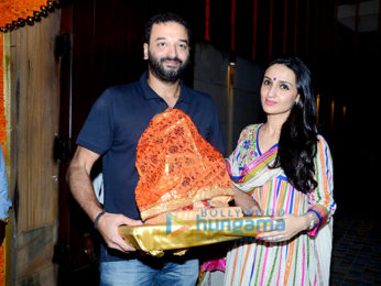 Anu Dewan & Sunny Dewan's snapped during Ganesha home coming