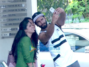 Ranveer Singh snapped post darshan at Sanjay Leela Bhansali's Ganesha