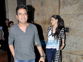 Riteish Deshmukh & Genelia Dsouza snapped at 'Banjo' screening