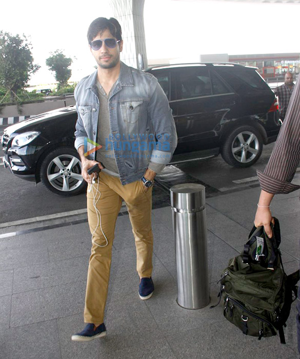 Sidharth Malhotra & Katrina Kaif depart for Chandigarh to promote ‘Baar Baar Dekho’ Sidharth Malhotra & Katrina Kaif depart for Chandigarh to promote ‘Baar Baar Dekho’