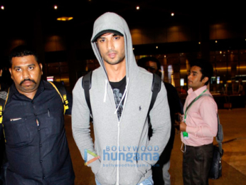 Sushant Singh Rajput & Kangna Ranaut snapped at the domestic airport